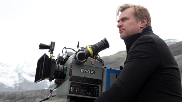 Christopher Nolan saat syuting Interstellar (2014).