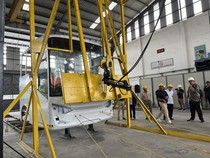 Uji Tabrak Bus Bakal Jadi Aturan Wajib?