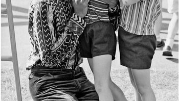 Foto yang diabaikan Terry Oneill menampilkan Stevie Wonder Mengunjungi Sekolah Anak Untuk Tunanetra Di London, 1970. Foto: Instagram.com/photos.from.history/