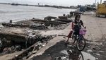 Dermaga di Teluk Labuan Rusak Diterjang Gelombang Tinggi
