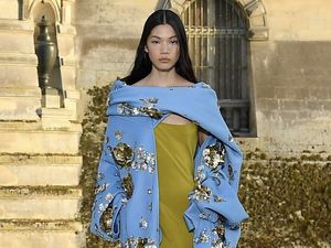 Model Indonesia Jacey Philana Makin Dilirik di Paris, Jalan Bareng Kaia Gerber