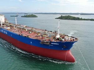 PIS Teken Kerja Sama Sewa Kapal dengan Anak Usaha Petronas Rp 500 M