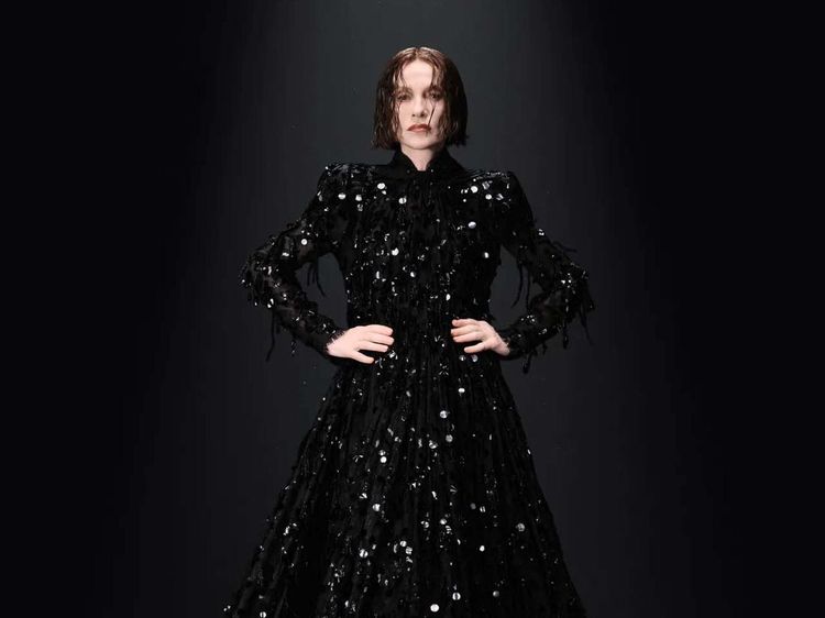 10 Koleksi Balenciaga Couture Fall 2023, Modern Elegan Tak Lagi Kontroversial