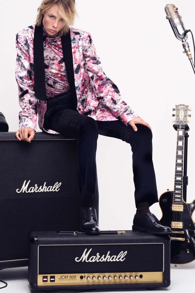 Busana rancangan terbaru Didit Hediprasetyo untuk koleksi fall/winter 2023 houte couture. Foto: dok. Didit Hediprasetyo.