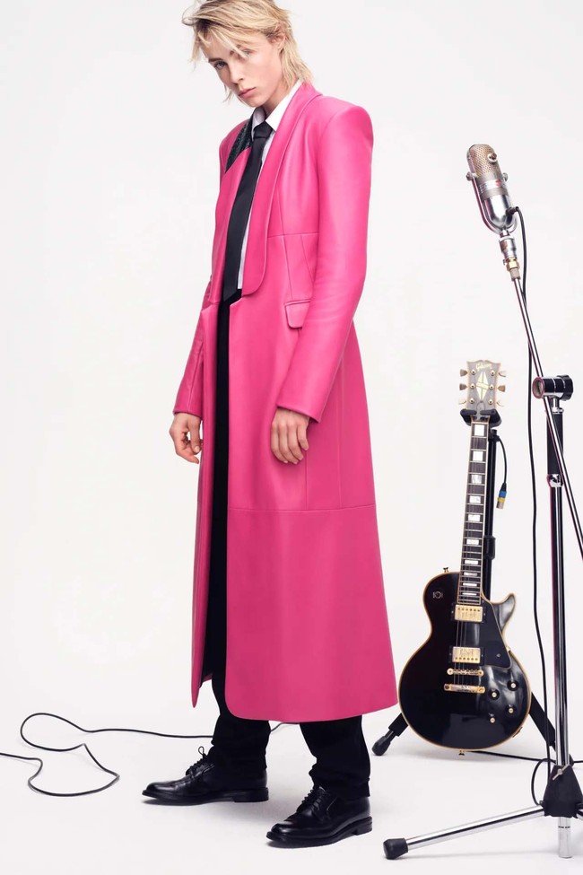 Busana rancangan terbaru Didit Hediprasetyo untuk koleksi fall/winter 2023 houte couture.  Foto: dok. Didit Hediprasetyo.