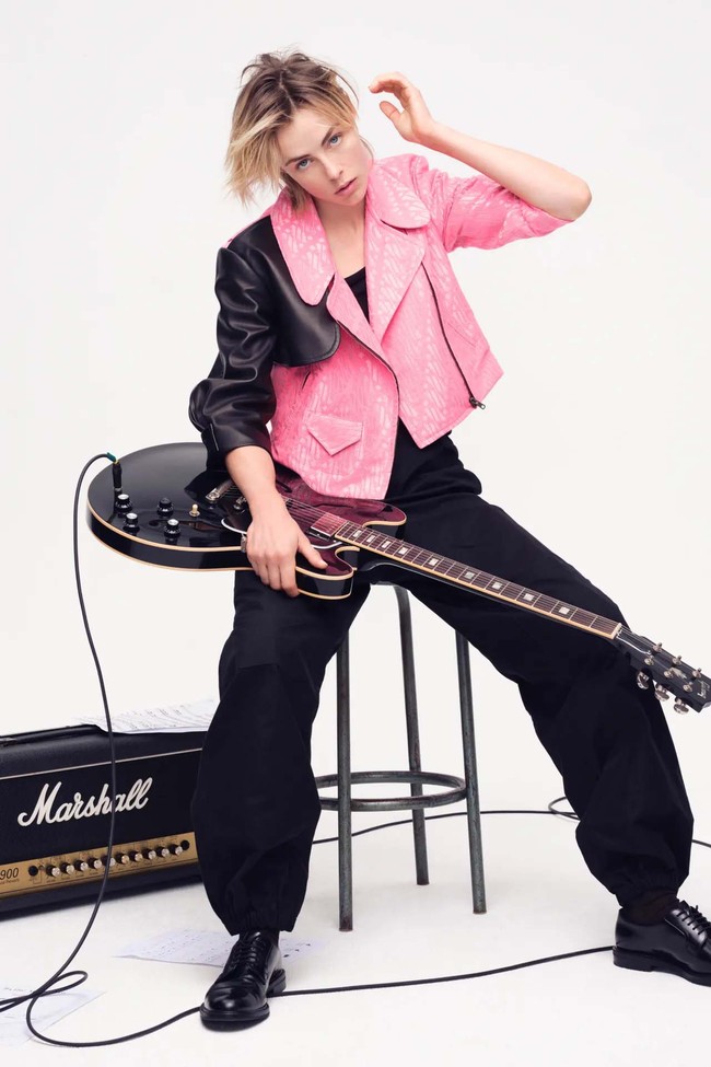 Busana rancangan terbaru Didit Hediprasetyo untuk koleksi fall/winter 2023 houte couture.  Foto: dok. Didit Hediprasetyo.