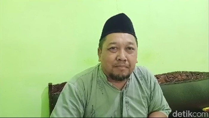 Kepala KUA Kartoharjo H Muhammad Anang Darwisyi