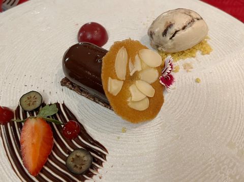 'La Dolce Vita' Wine Dinner The Trans Luxury Hotel