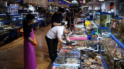 Makanan Laut di Pasar Ikan Korsel Dicek, Waspada Radiasi
