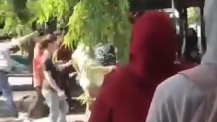 Dua kelompok mahasiswa di STIEM Bongaya Makassar, Sulawesi Selatan (Sulsel) terlibat perkelahian gegara salah paham.