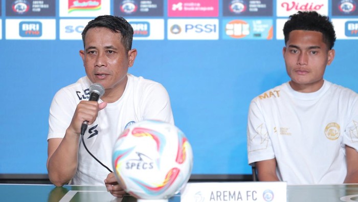 Pelatih Arema FC Joko Susilo