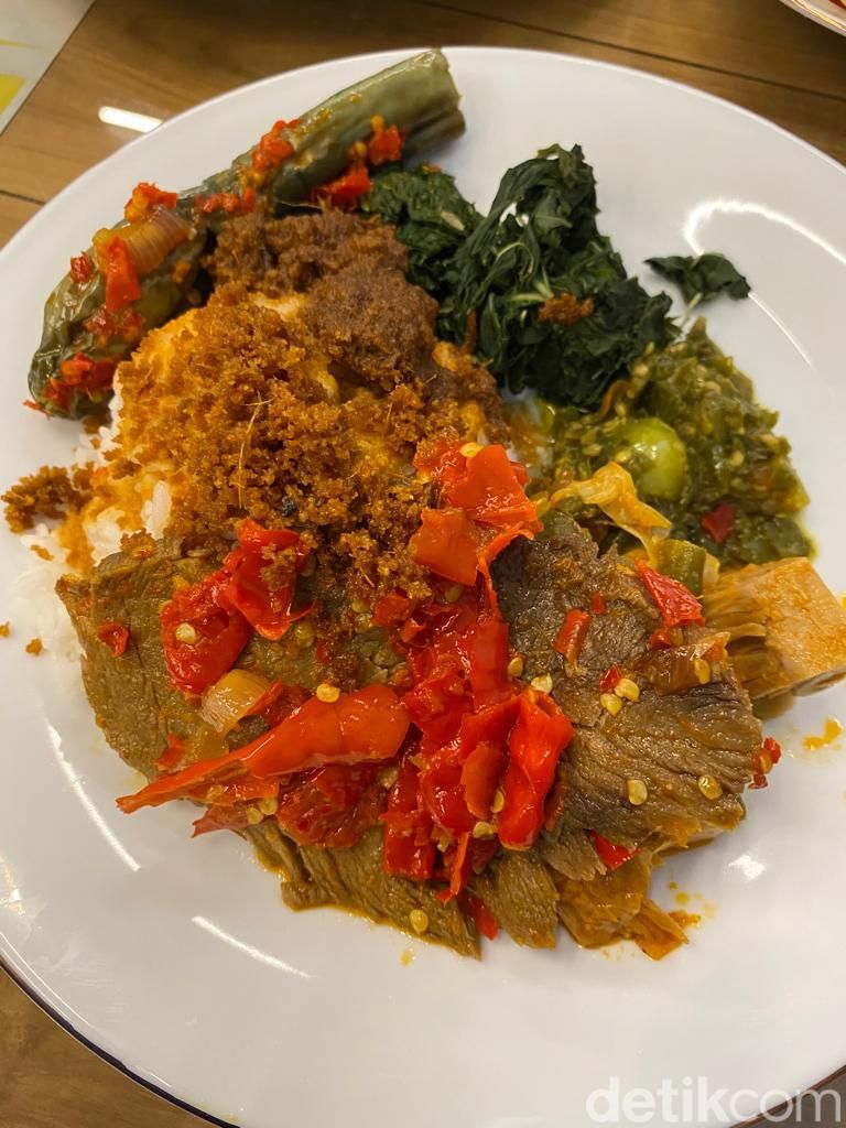 RM Alam Baru : Lamak Bana! Ramesan Nasi Padang ala Bukittinggi di BSD