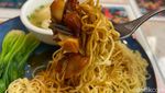 Sarapan Cha Siu Noodle dan General Wongs Chicken Halal ala Hong Kong