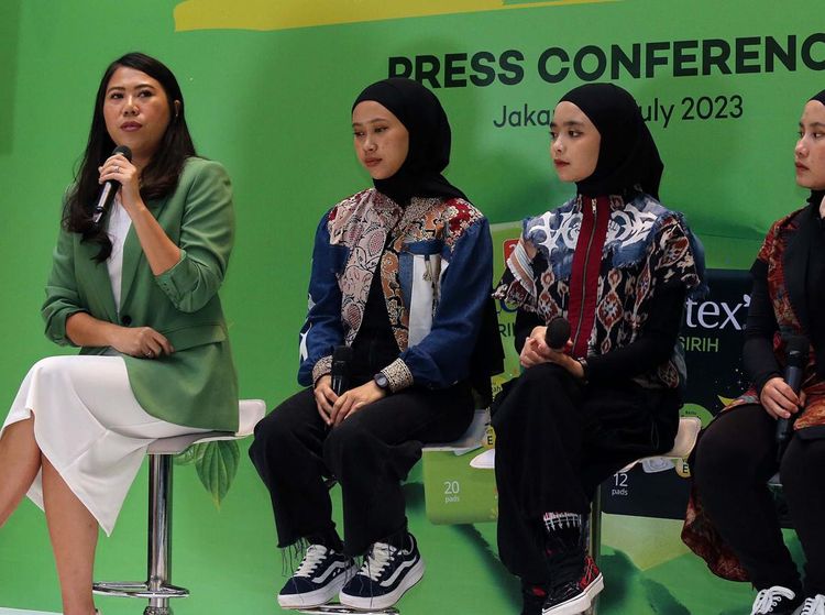 Sejumlah Remaja Putri Ikuti Edukasi Manajemen Menstruasi