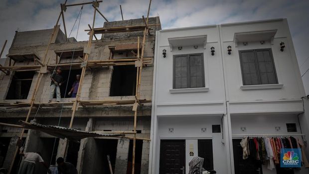 suasana-pembangunan-proyek-buluh-minihouse-di-kawasan-condet-jakarta-timur-jumat-772023_169 BPHTB-PBG Dihapus, Masyarakat Miskin Beli Rumah Hemat Rp 10,5 Juta