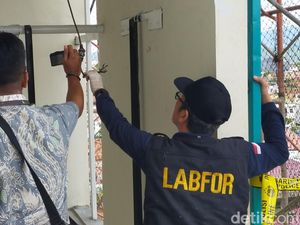 Lift Barang Anjlok, Vendor: Kapasitas 6 Orang, Dinaiki 9 Orang