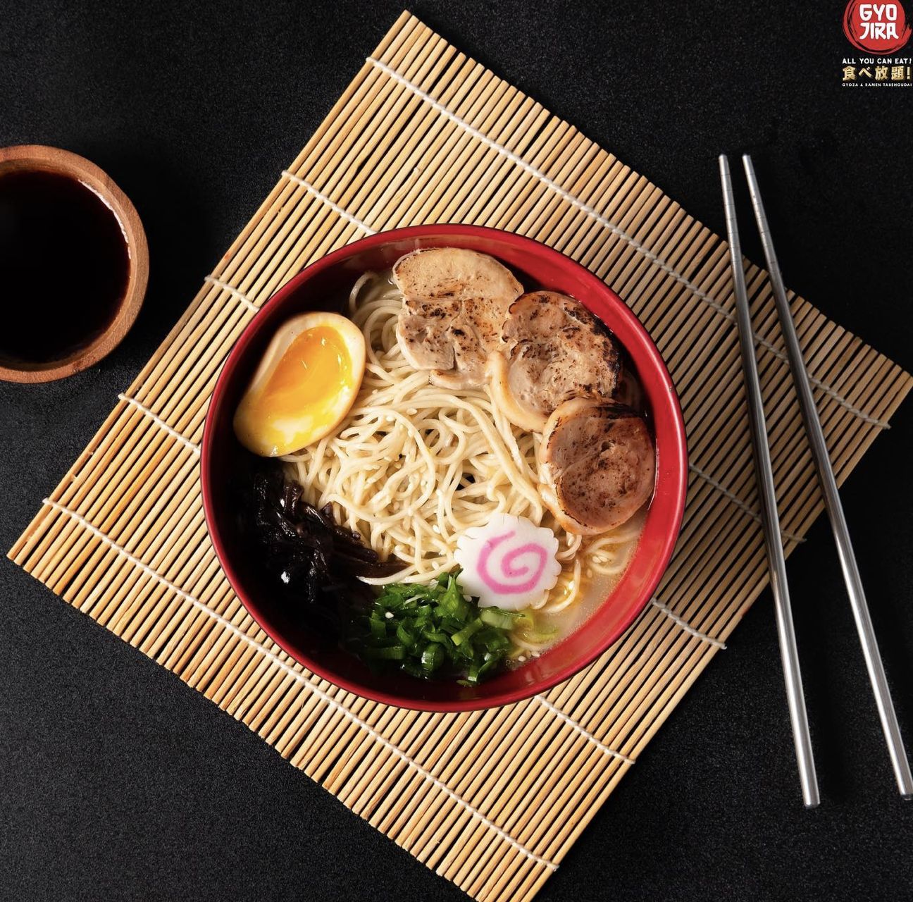 7 Tempat Makan Hits di Goldfinch, Ada yang Antre Panjang!