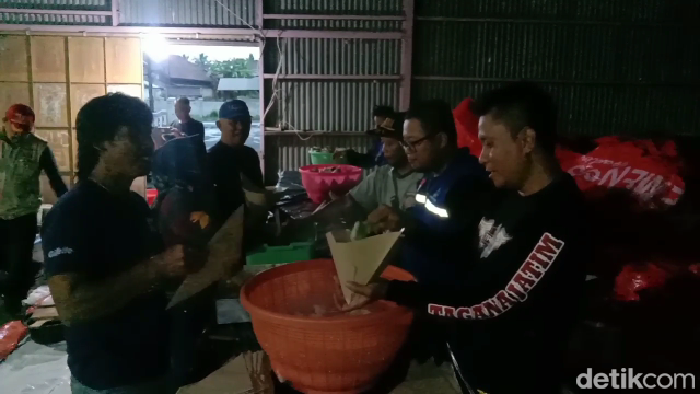 dapur umum di lumajang didirikan dampak banjir lahar dingin semeru