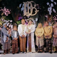 Denny Caknan mengungkap rangkaian pernikahan akan dilanjutkan dengan ngunduh mantu yang digelar di Ngawi pada 18 Agustus 2023.  Foto: Instagram/@faralljibrill_official