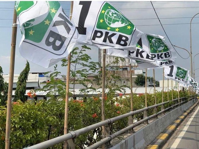 Jelang Harlah Ke-25 Tahun, PKB Pasang 2,5 Juta Bendera Se-Indonesia