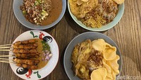 Selain menjual ketoprak, kafe ini juga menyediakan menu lain, seperti nasi lengko, sate ayam, gado-gado, dan lainnya. Menu-menu yang ditawarkan ini semuanya menggunakan bumbu kacang. Foto: detikFood/Yenny Mustika Sari