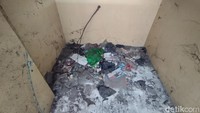 Saat penemuan itu, kondisi Blok G sangat kotor. Gedung 3 lantai itu terbengkalai (Belia/detikcom).