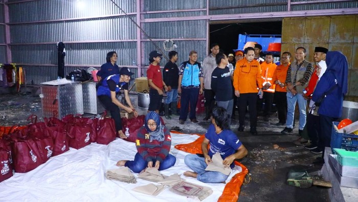 korban banjir lahar semeru dapat bantuan