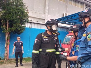 Angkernya Markas Damkar Kuningan, Mobil Tua Gerak Sendiri