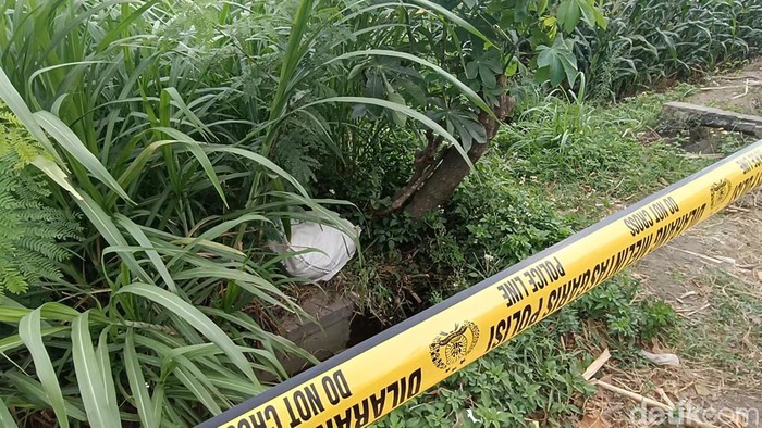 Mayat dalam karung Kediri