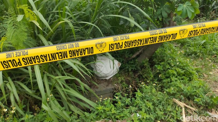 Mayat dalam karung Kediri
