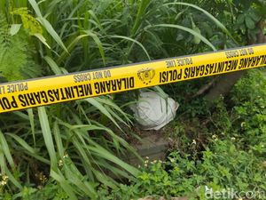 Mayat Dalam Karung Gegerkan Warga di Kediri