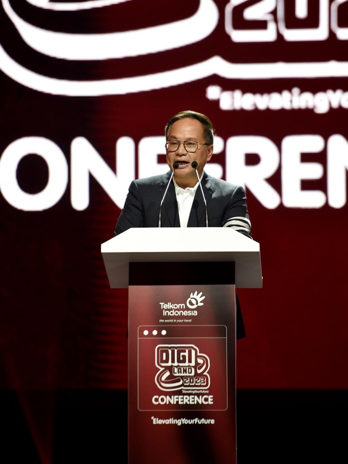 Digiland 2023 resmi digelar dan jadi puncak selebrasi peringatan HUT Telkom Indonesia ke-58. Wamen II BUMN Kartika Wirdjoatmodjo membuka acara tersebut.