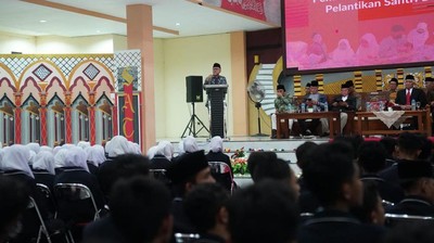 Momen Zulhas Dorong Santri untuk Giat Raih Cita-Cita