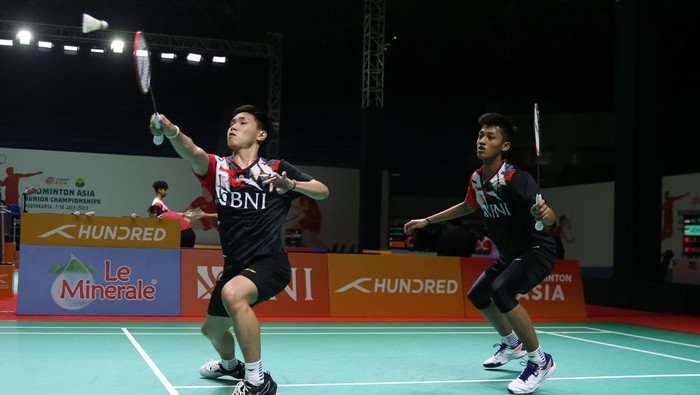 Ganda putra Indonesia Muhammad Al Farizi/Nikolaus Joaquin di Badminton Asia Junior Championships 2023 (AJC 2023)