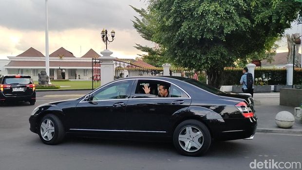 Presiden Joko Widodo (Jokowi) tiba di Istana Kepresidenen atau Gedung Agung Jogja, Sabtu (8/7/2023).