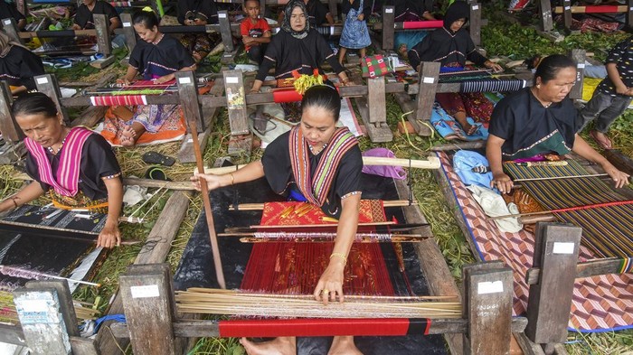 Festival kerajinan tenun bertajuk 