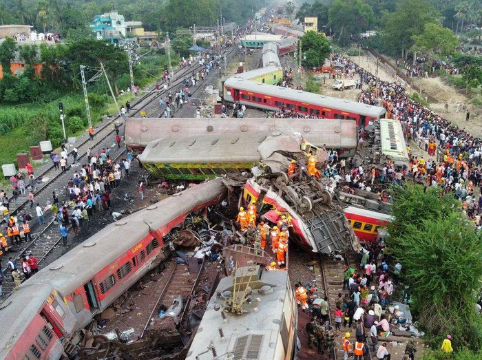 A drone view shows derailed coaches after trains collided in Balasore district in the eastern state of Odisha, India, June 3, 2023. REUTERS/Stringer