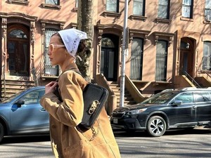 Padu Padan Street Style ala Bella Hadid Bisa Buat Outfit Jadi Makin Kece