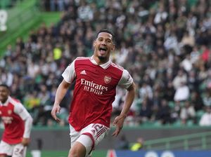 Dua Sisi Saliba: Bagus di Arsenal, Buruk di Timnas Prancis