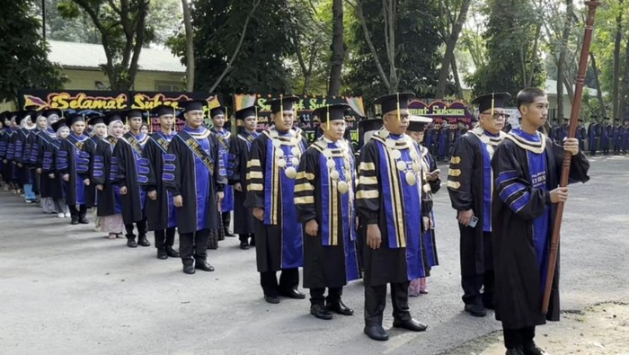 Wisuda Sekolah SMA Unggulan CTARSA Foundation