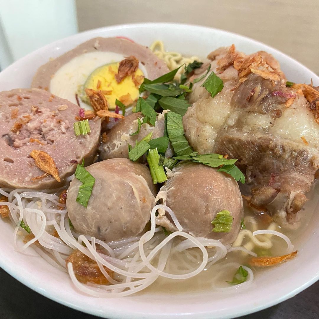 Bakso enak yang laris di Gading Serpong
