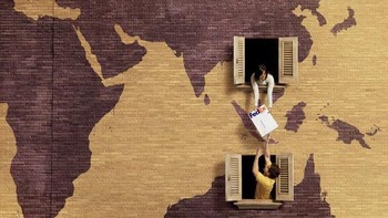 Iklan ekpedisi FedEX yang bisa mengantarkan barang ke antar benua. Foto: Reddit