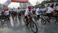 Mereka start dan finish di Stasiun BNI City.  