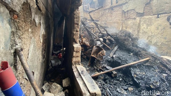 Potret Permukiman di Tambora Jakbar yang Ludes Terbakar
