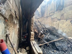 1 Orang Tewas dalam Kebakaran Rumah di Tambora Jakbar