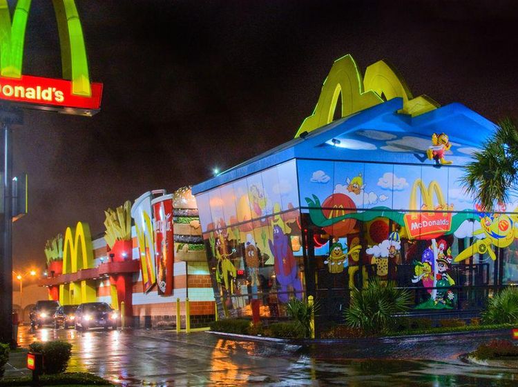10 Gerai McDonalds dengan Desain Unik, Ada yang Mirip Happy Meal!