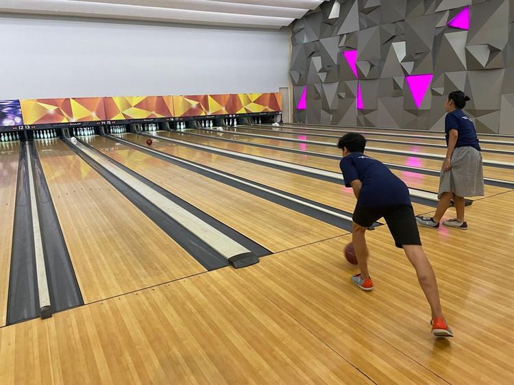 Melihat Keseruan Fun Bowling Competition