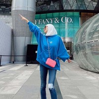 Mantan istri Muhammad Aufar Hutapea ini masih makan nasi tapi dalam jumlah terbatas. Dia juga menghindari makanan yang terbuat dari olahan tepung dan gula. Foto: Instagram/@ollaramlan