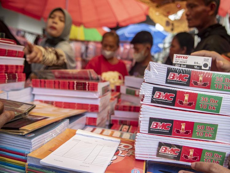 Tahun Ajaran Baru Tiba, Penjualan Perlengkapan Sekolah Melonjak