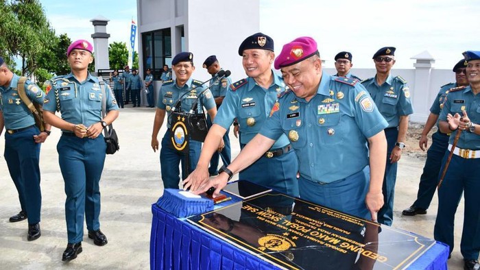 Peresmikan Gedung Pos TNI AL (Posal) Skouw Sae di Kota Jayapura, Papua.